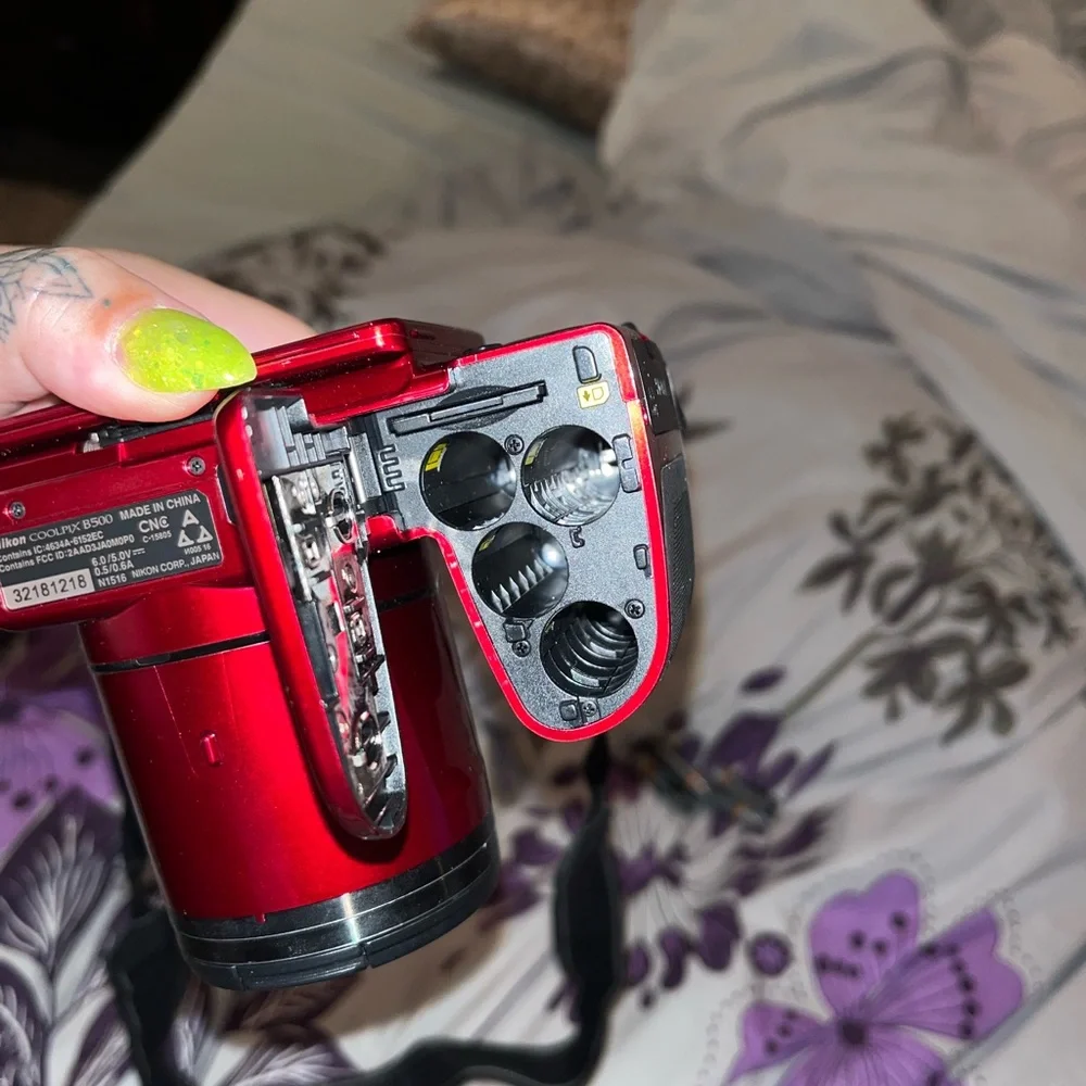 Nikon cool pix camera B500